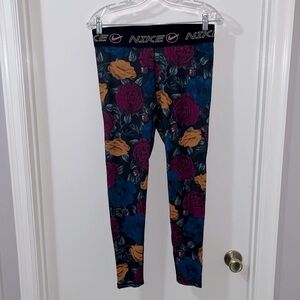 Nike full length compression leggings! Worn once
